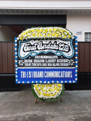 Papan Bunga Duka di Galing